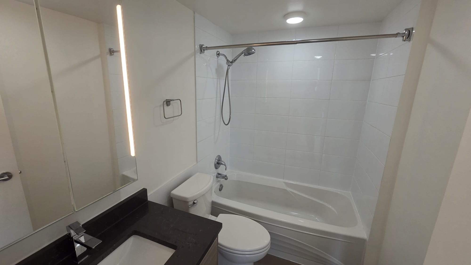 Pet Friendly 1 Bedroom Unit In South Granville