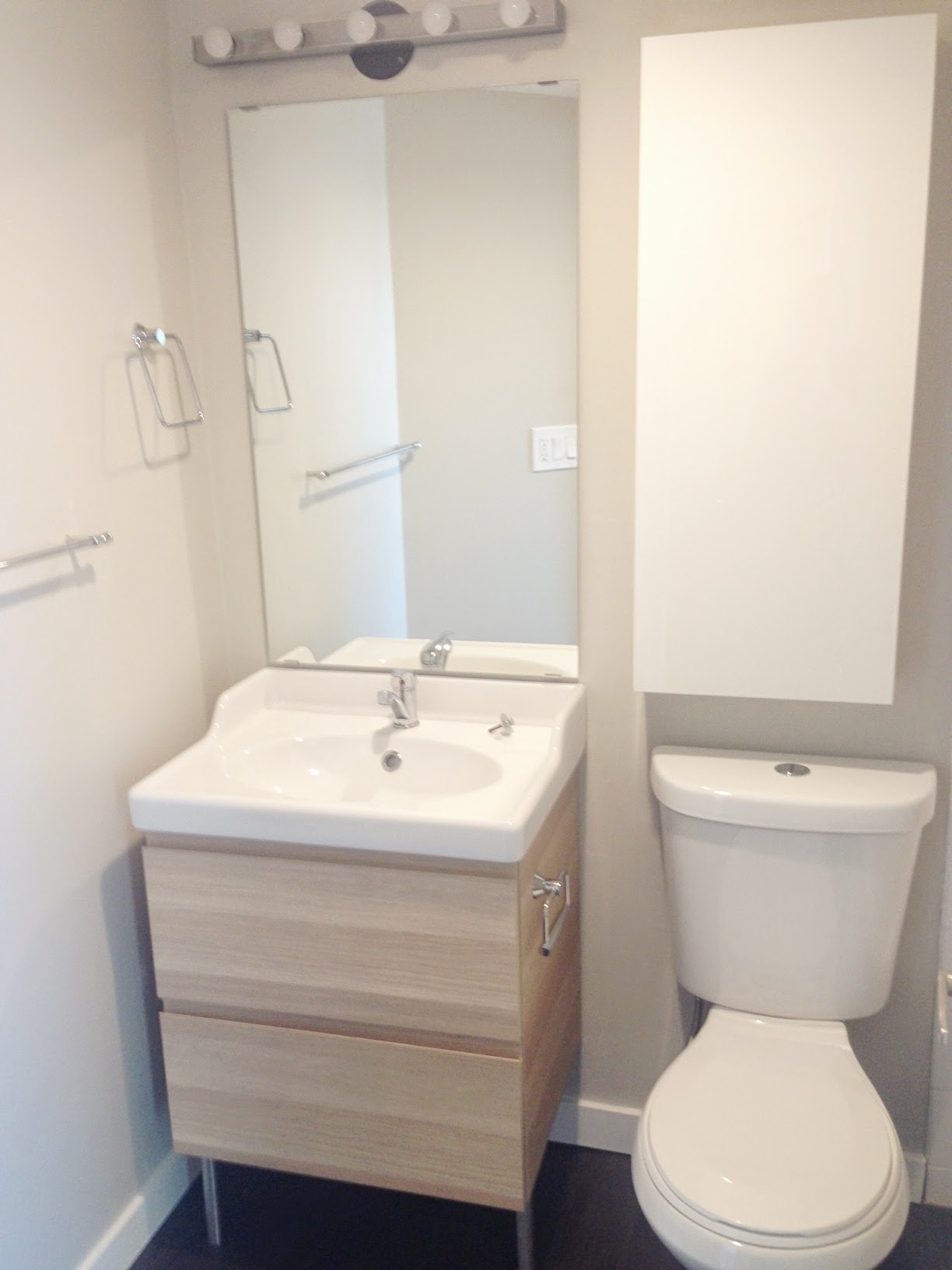 Pet Friendly 1 Bedroom Unit In Mount Pleasant