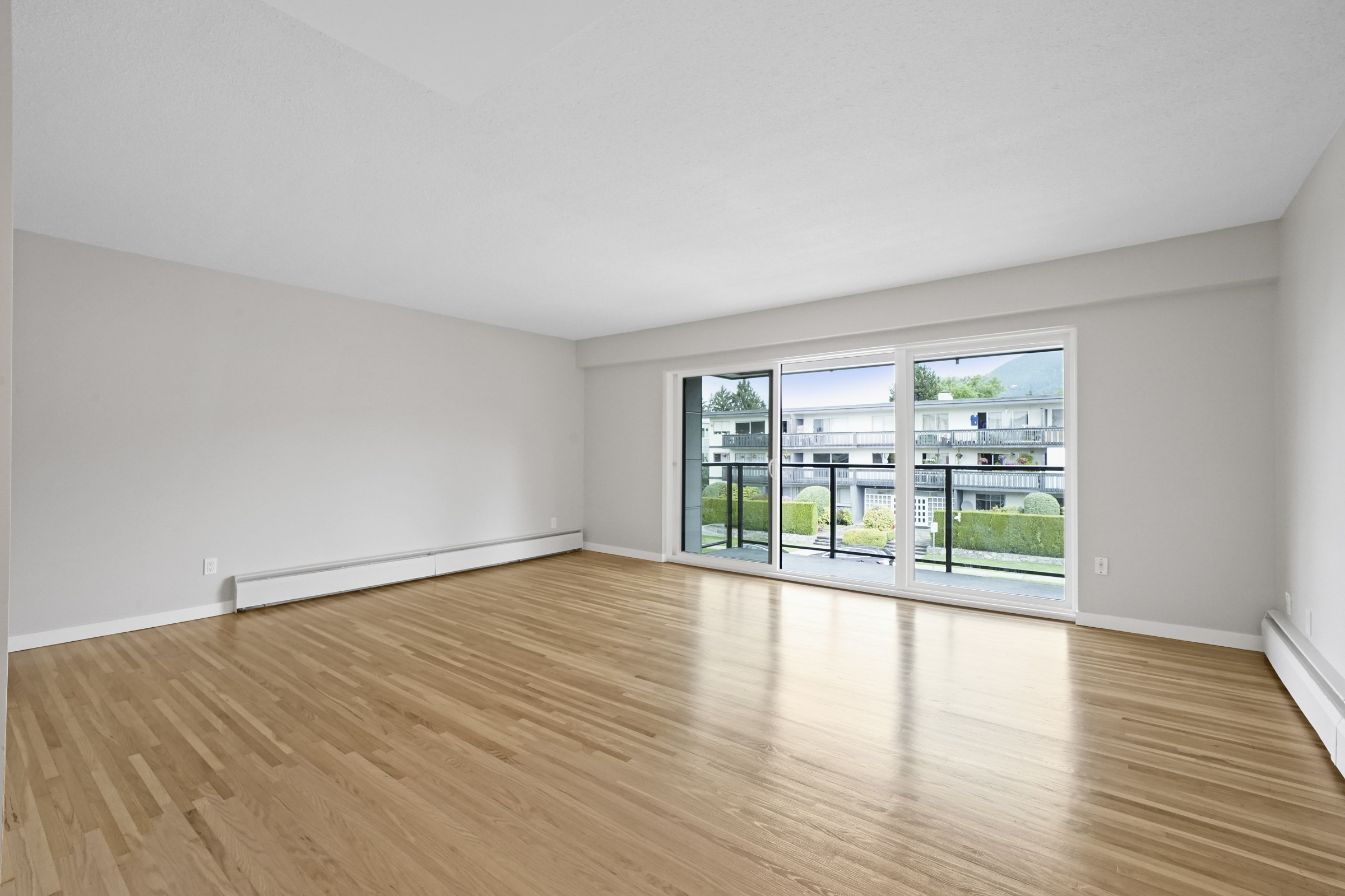Welcome to Mountainview Off Lonsdale !