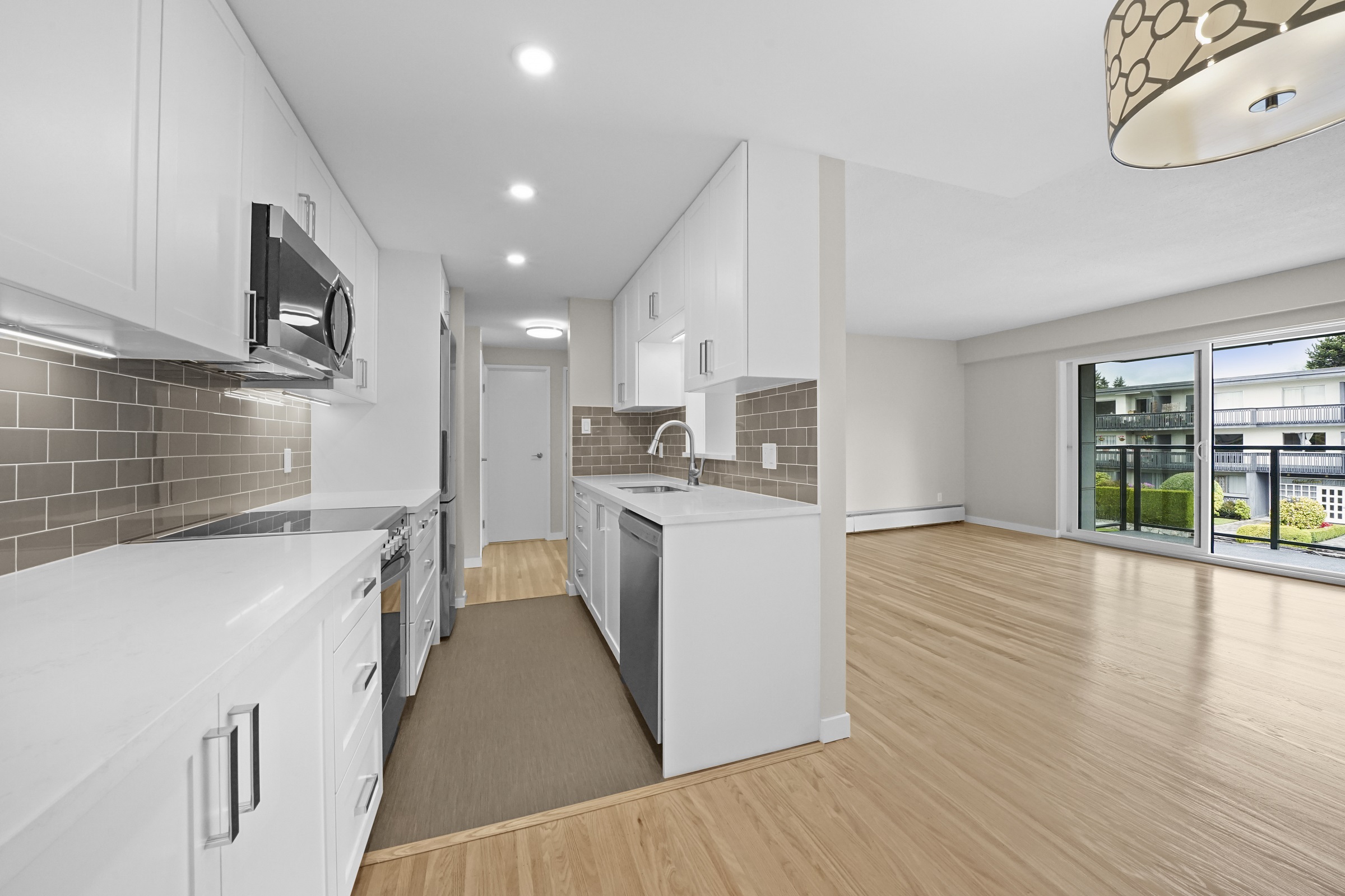 Welcome to Mountainview Off Lonsdale !